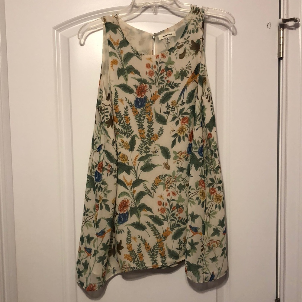 Womens Max Studio Floral Medium Top